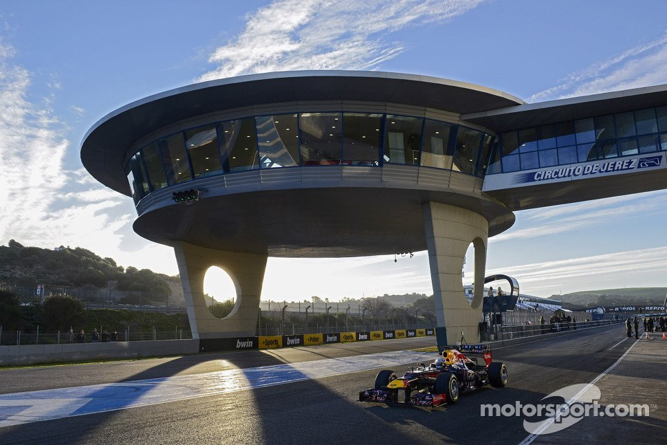 Formula 1 Testing Jerez 2013 Video